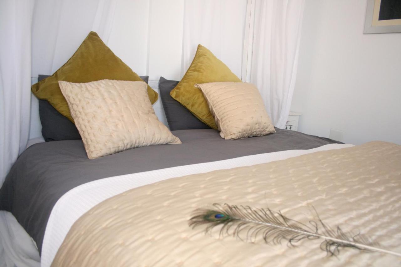 La Pluma Hotell Iznájar Exteriör bild